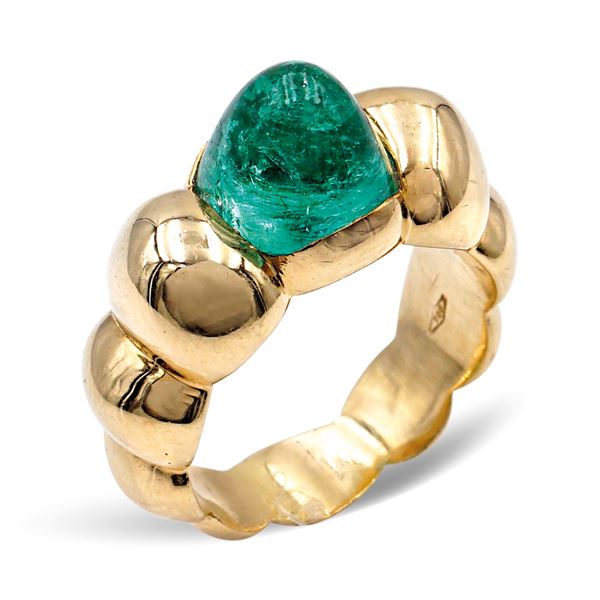 Bulgari, 18kt gold ring with columbian emerald