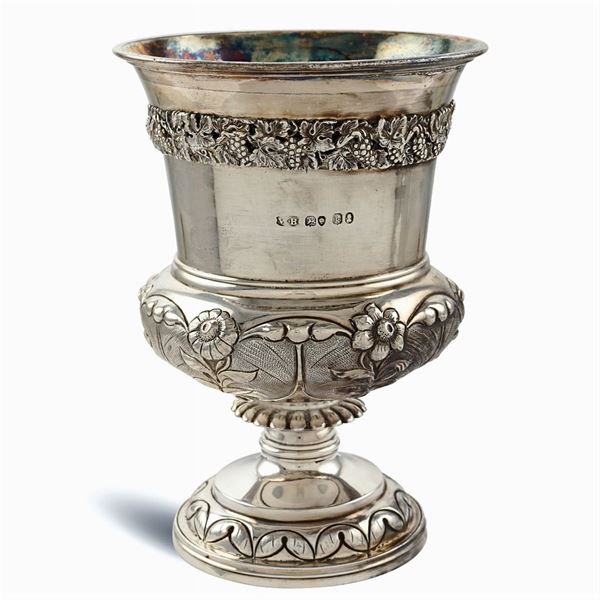 Silver mug  (London, Giorgio IV, 1825)  - Auction FINE SILVER & THE ART OF THE TABLE - III - Colasanti Casa d'Aste