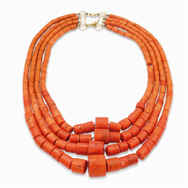 Collana di corallo rosso
