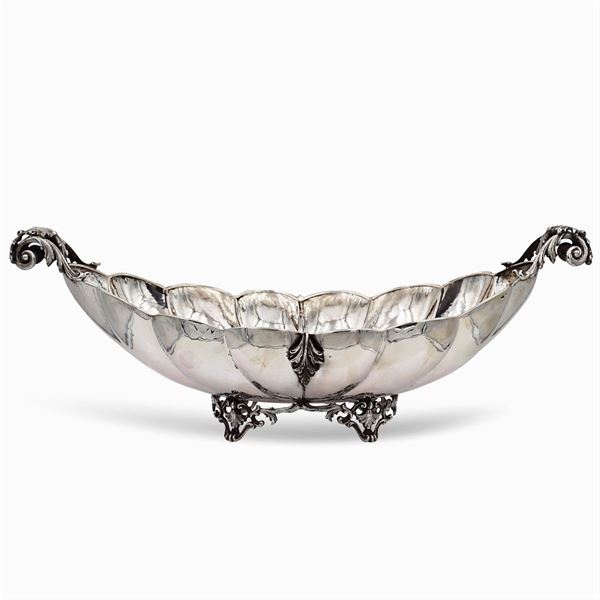 Silver centrepiece