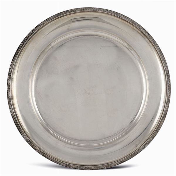 Silver circular tray