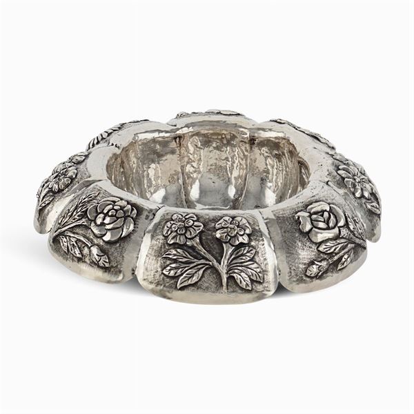Silver centrepiece  (Mexico, 20th century)  - Auction FINE SILVER & THE ART OF THE TABLE - III - Colasanti Casa d'Aste