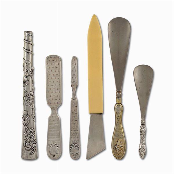 Group of silver objects (6)