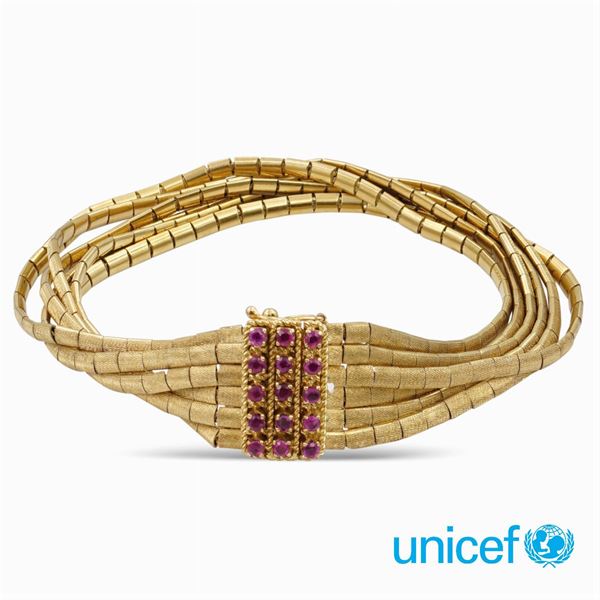 Bracciale a sei fili in oro giallo 18kt satinato