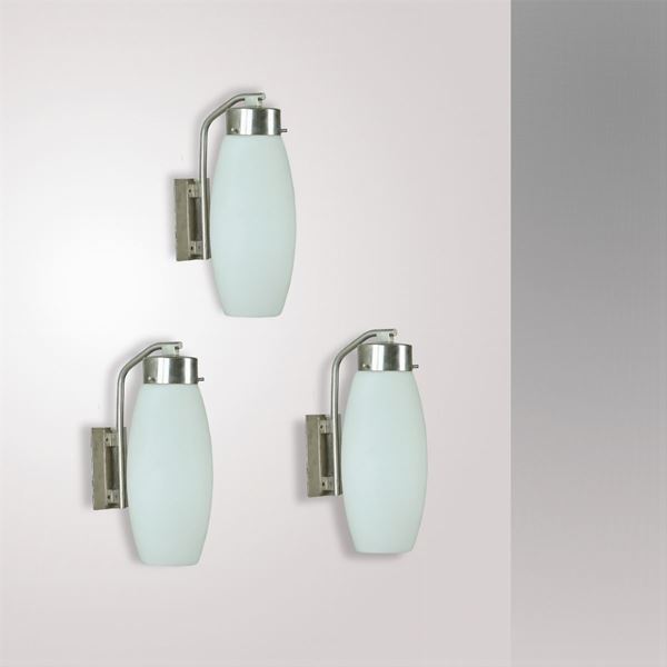 Stilnovo, tre lampade da parete mod.2160  (Italia, anni 60-70)  - Asta DESIGN & ARTI DECORATIVE DEL 900 - II - Colasanti Casa d'Aste