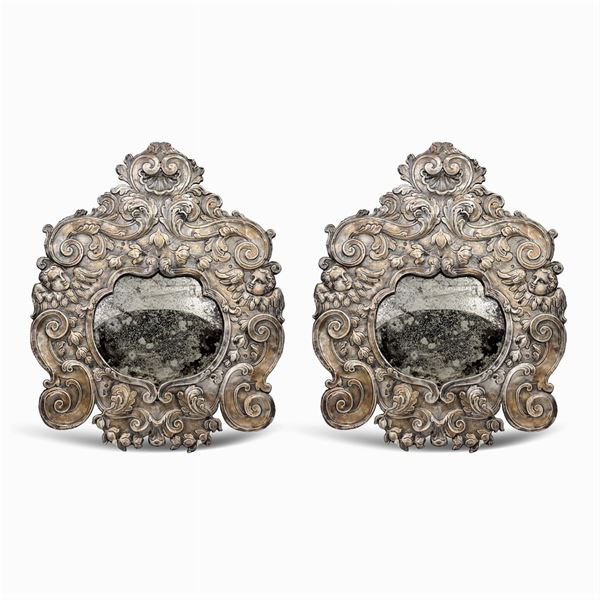 Coppia di cartaglorie in argento