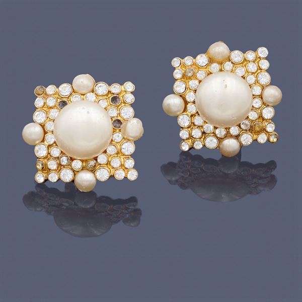 Chanel, vintage bijou earrings