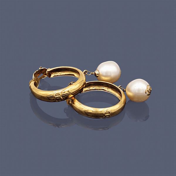 Chanel, vintage bijou earrings
