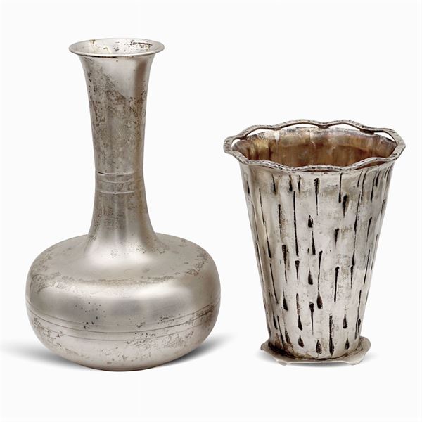 Two silver objects  (Italy, 20th century)  - Auction FINE SILVER & THE ART OF THE TABLE - III - Colasanti Casa d'Aste