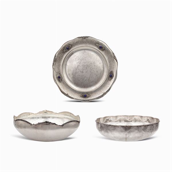 Group of silver objects (3)