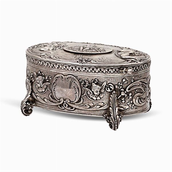 Silver carillon box, with automa