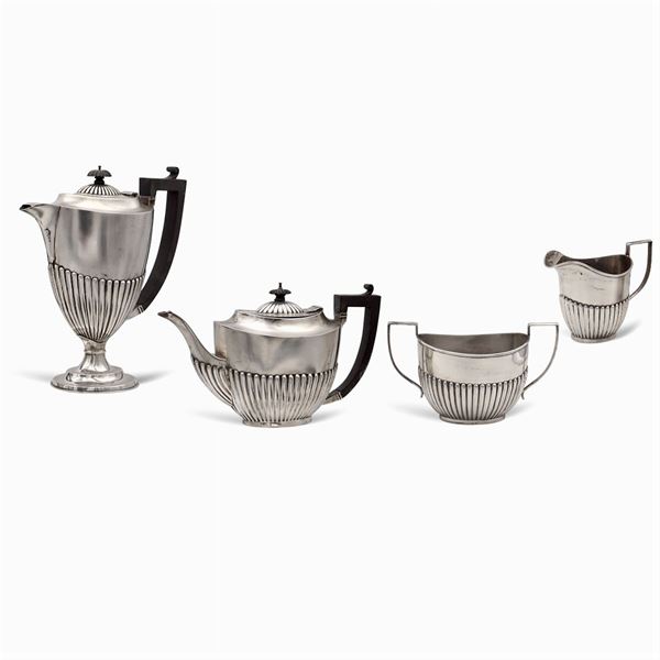 Arturo Cavalli - Servizio the e caffè in argento (4)