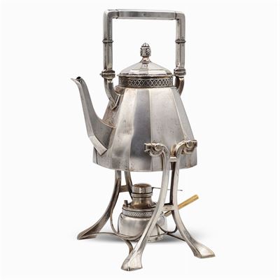 Tea-kettle in Argento