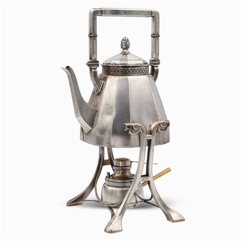 Tea-kettle in Argento