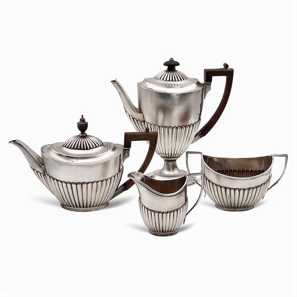 Servizio the e caffè in argento (4)