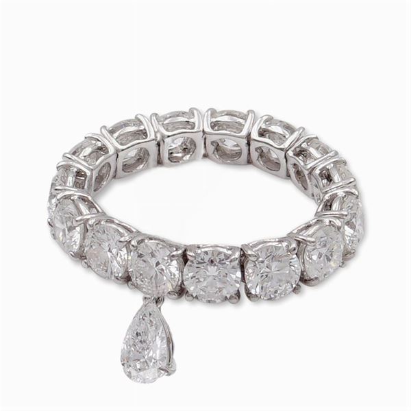 Anello fede in oro bianco 18kt e diamanti