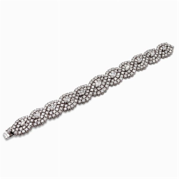 18kt white gold and diamond bracelet