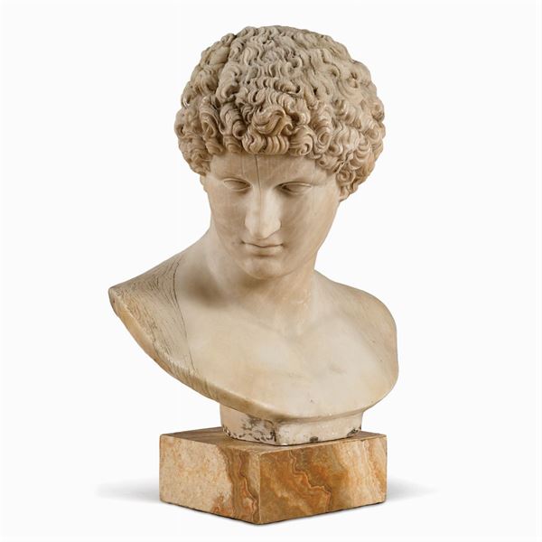 Busto di Antinoo in alabastro 
