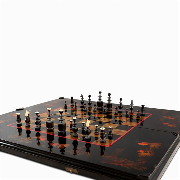 Lacquered wooden chessboard