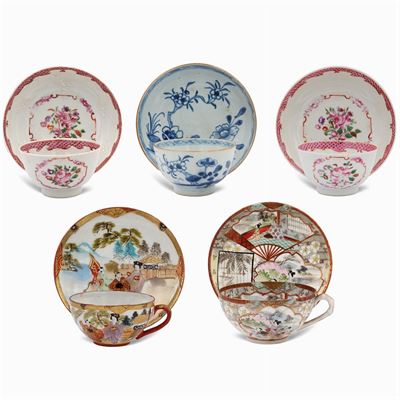 Collezione di Tazzine con Piattini in Porcellana Policroma (5)