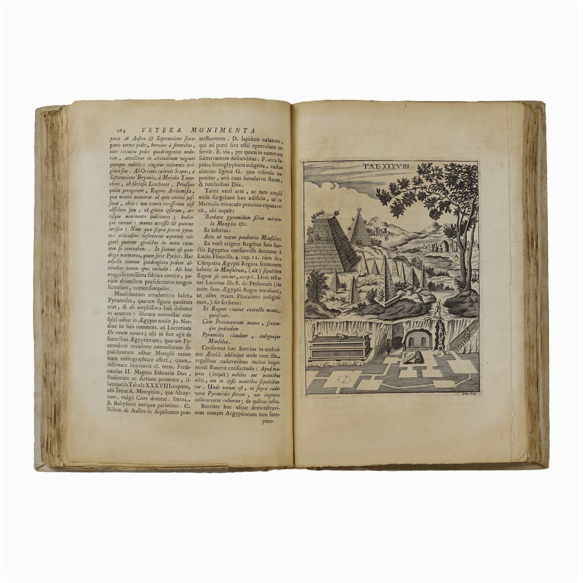 De Sacris Aedificiis a Constantino Magno Constructis: Synopsis Historica
