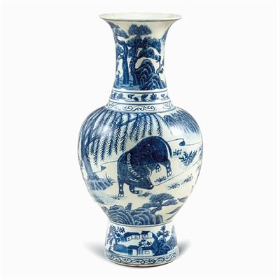 Vaso in Porcellana con Decoro Bianco e Blu