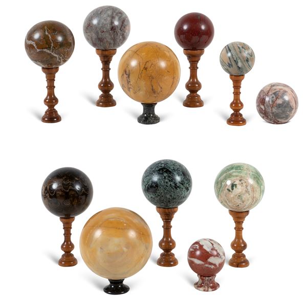 Collection of spheres in different marbles (10)  (Italy, 20th century)  - Auction OLD MASTER AND 19TH CENTURY PAINTINGS - I - Colasanti Casa d'Aste