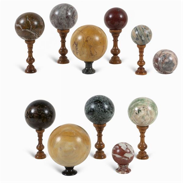 Collection of spheres in different marbles (10)
