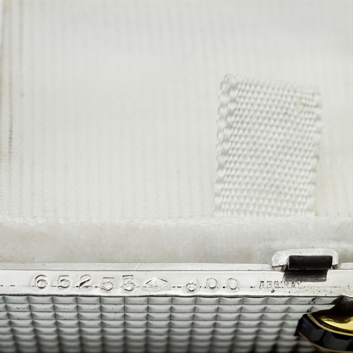 Boucheron Paris, Trousse in Argento e Oro Giallo