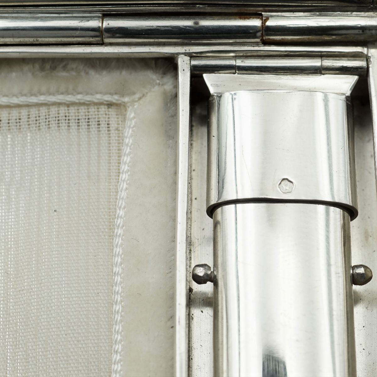 Boucheron Paris, Trousse in Argento e Oro Giallo