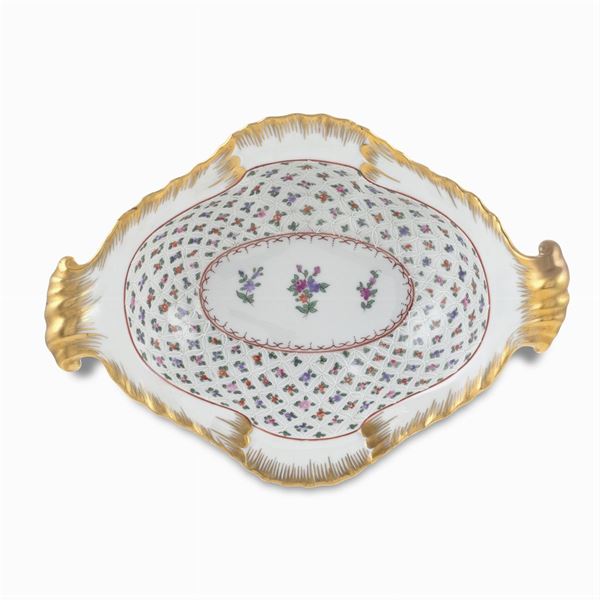 Porcelain centerpiece  (Dresda, 20th century)  - Auction OLD MASTER AND 19TH CENTURY PAINTINGS - I - Colasanti Casa d'Aste
