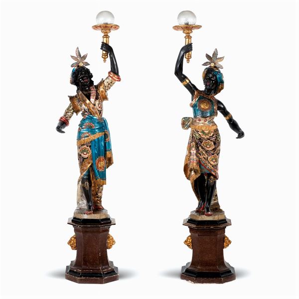Important pair of wood blackmoors sculptures