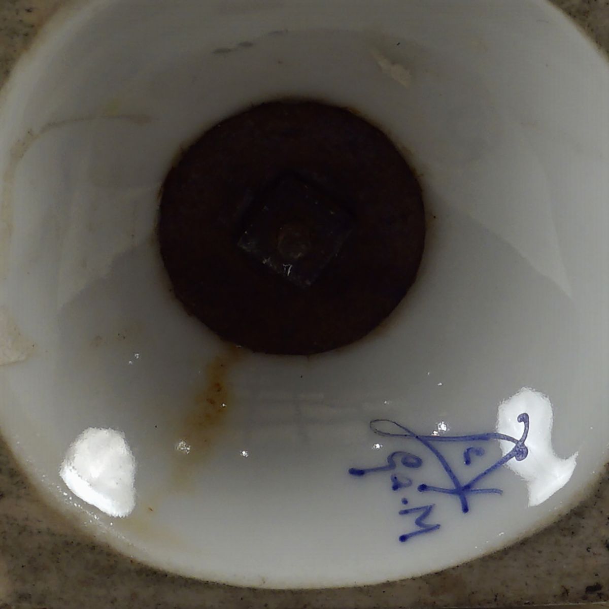 Coppia di Vasi Biansati in Porcellana