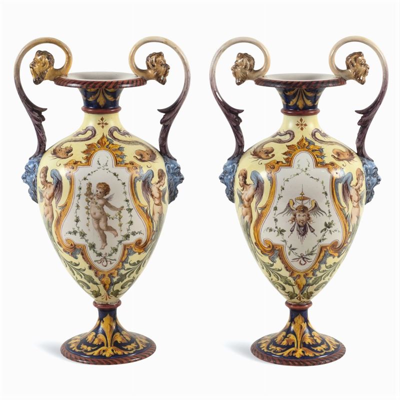 Coppia di Vasi Biansati in Maiolica
