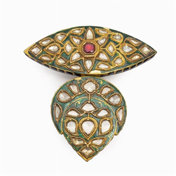 Spilla per turbante in oro giallo e argento  (India, XX Sec.)  - Asta Gioielli Orologi e Fashion Vintage - Colasanti Casa d'Aste