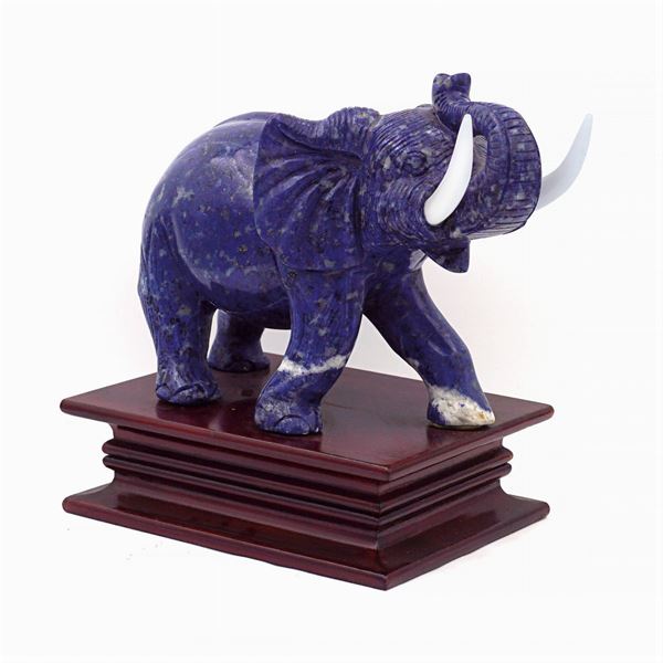 Scultura in lapislazzulo