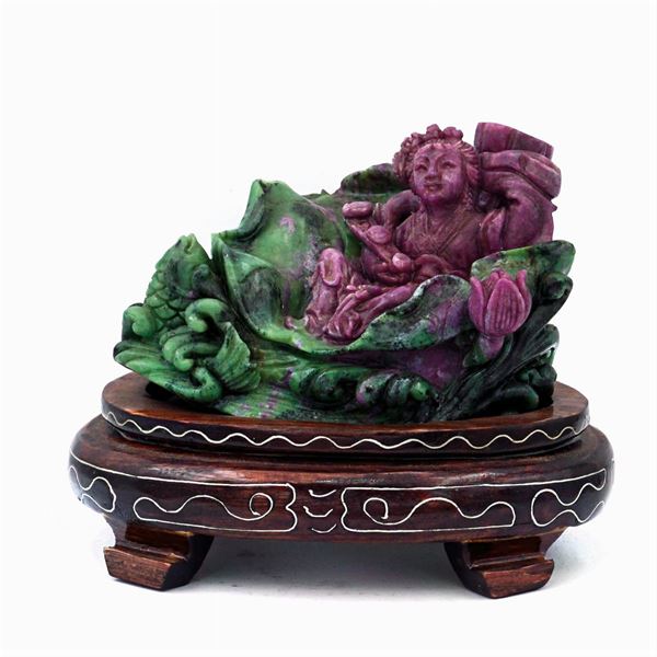 Zoisite group  (Oriental manufacture, 19th-20th century)  - Auction From Important Roman Collections - Colasanti Casa d'Aste