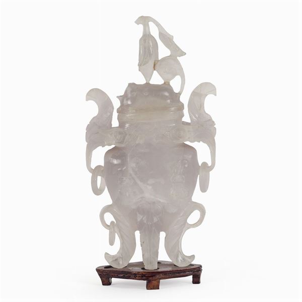 Vaso con coperchio in giada lavanda  (manifattura orientale, XIX-XX Sec.)  - Asta Da Importanti Collezioni Romane - Colasanti Casa d'Aste