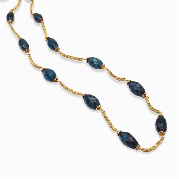 Long 18kt gold necklace
