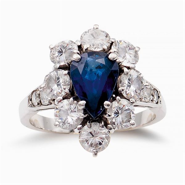 Anello in oro bianco 18kt con zaffiro a goccia