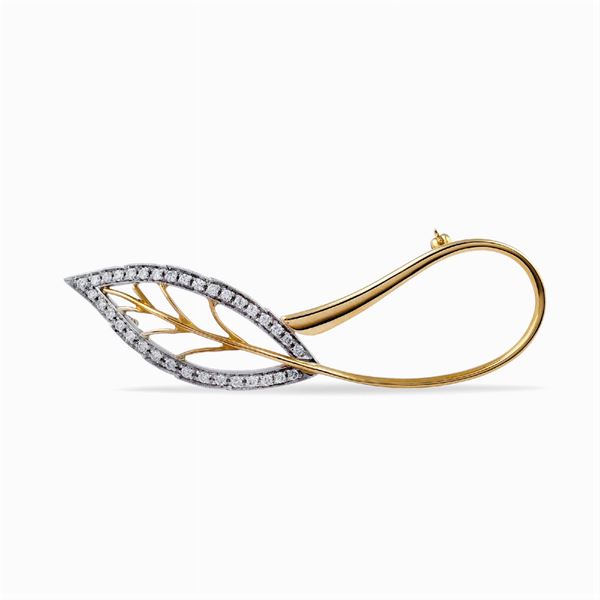 18kt yellow and white gold leaf shaped brooch
