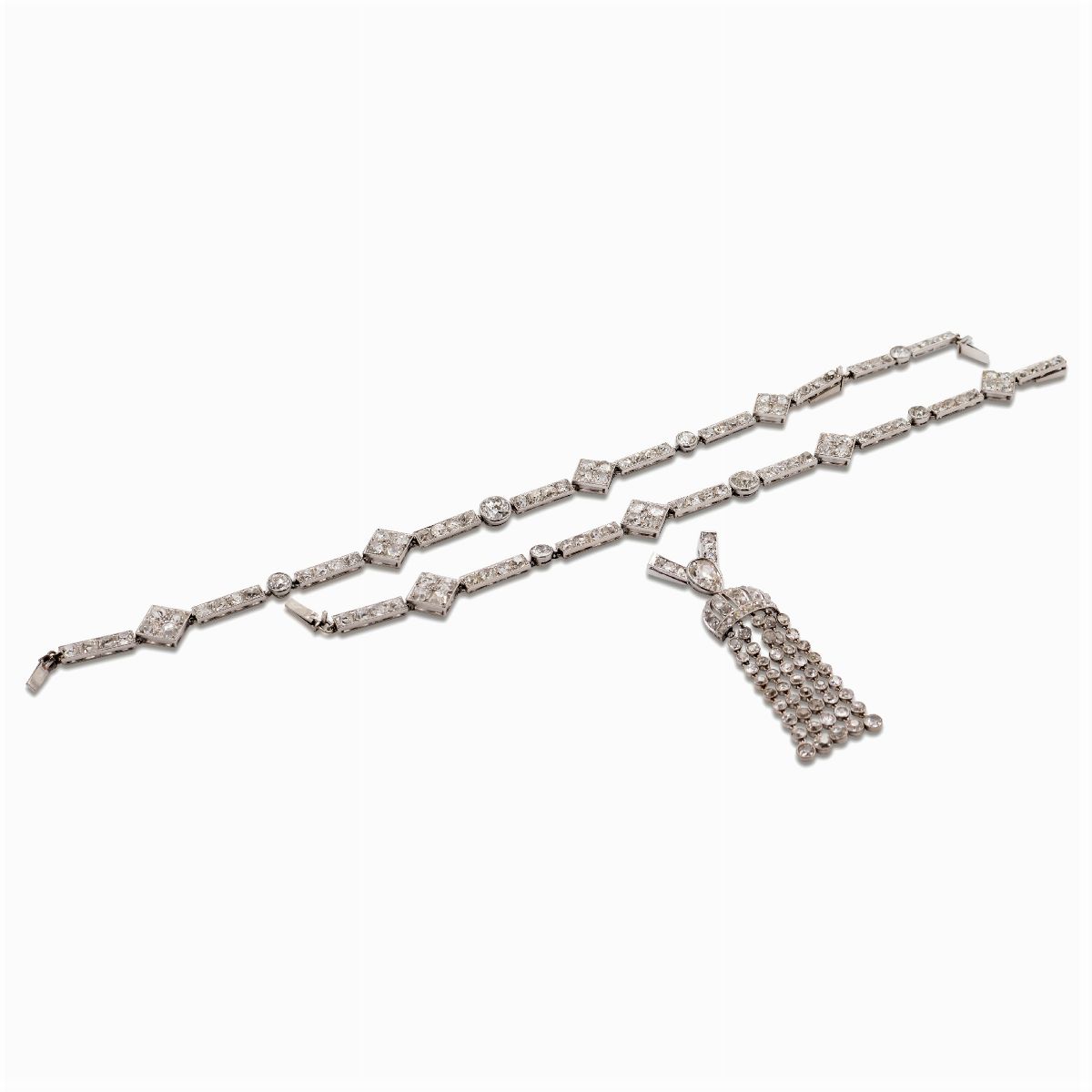 Collana Art Decò in Platino e Diamanti