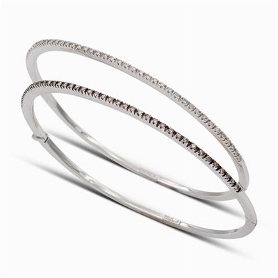 Due Bracciali a Manetta in Oro Bianco 18kt e Diamanti