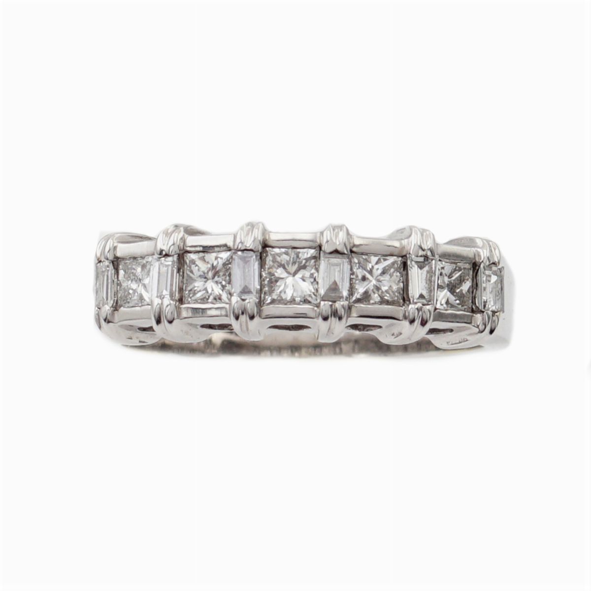 Anello Riviere in Oro Bianco 18kt con Cinque Diamanti
