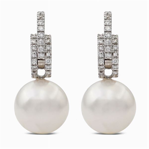 18kt white gold and South Sea pearl earrings