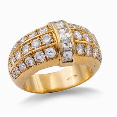 Anello in Oro Giallo 18kt e Diamanti