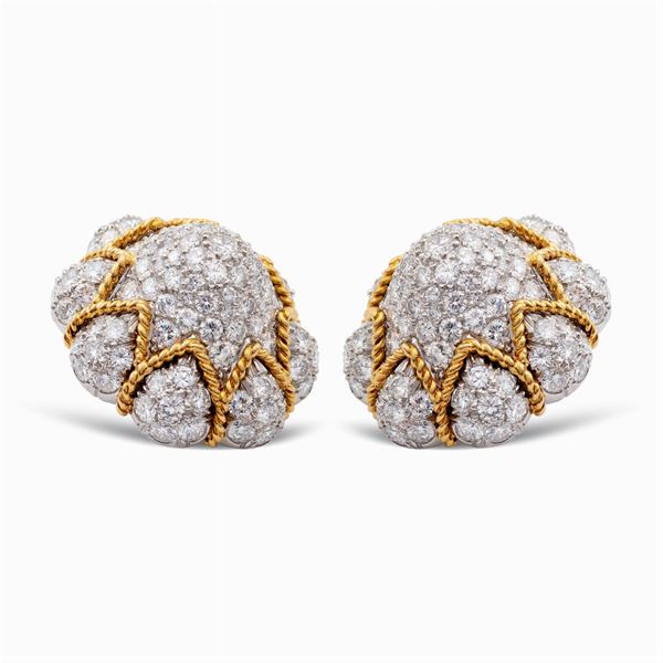 18kt white and yellow gold and diamond earrings