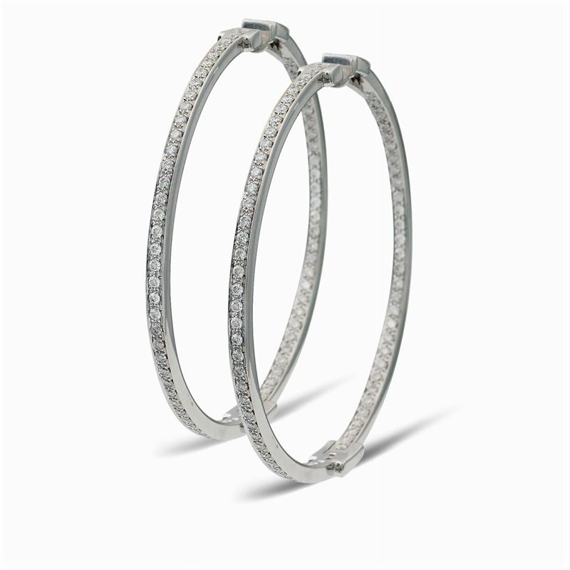 Orecchini Cerchi in Oro Bianco 18kt e Diamanti