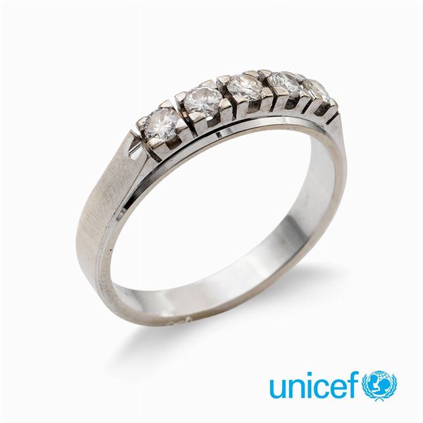 18kt white gold and diamond riviere ring