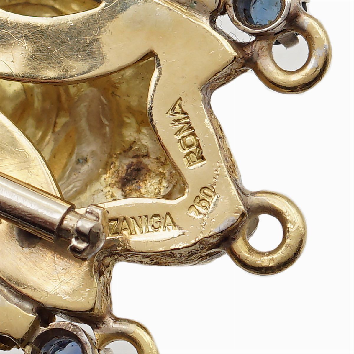 Cazzaniga, Spilla Mascherone in Oro Giallo 18kt